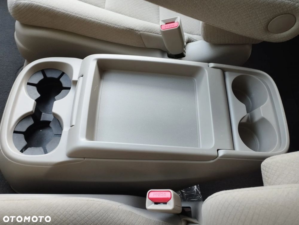 Honda Odyssey 3.5 LX - 25