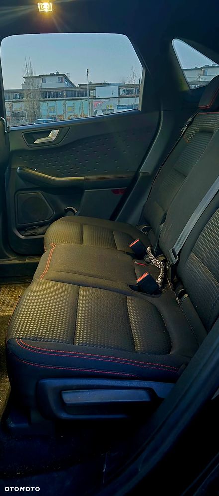 Ford Kuga 1.5 EcoBoost FWD ST-Line - 11