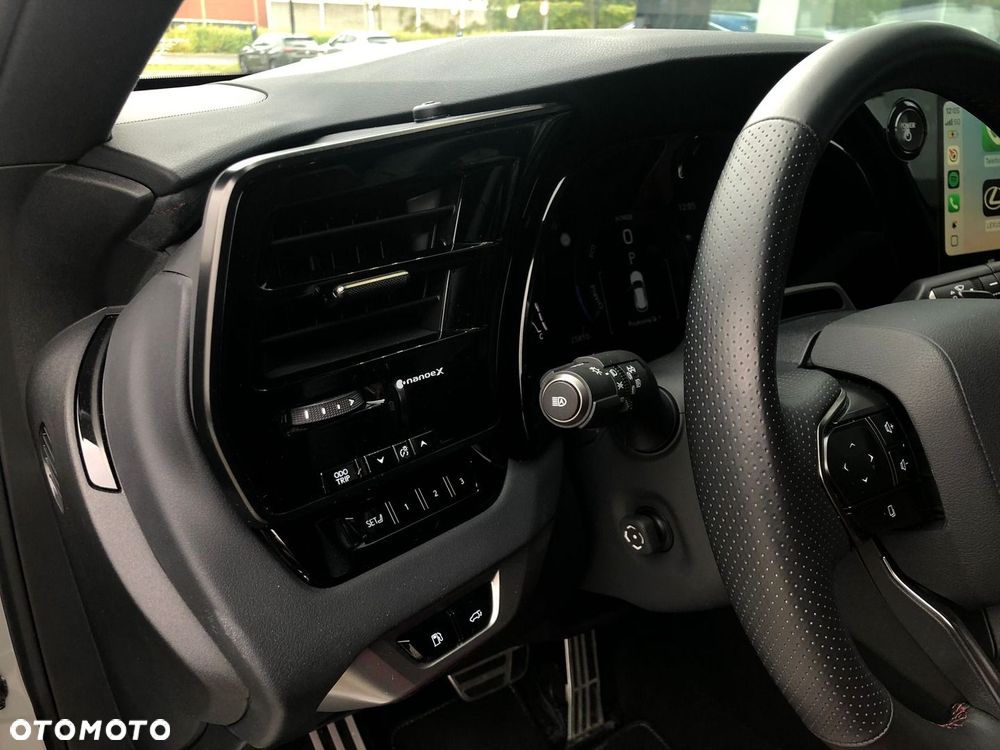 Lexus RX - 22