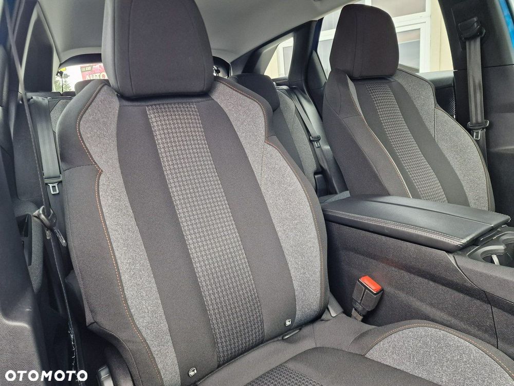 Peugeot 3008 1.2 PureTech Active Pack S&S EAT8 - 25