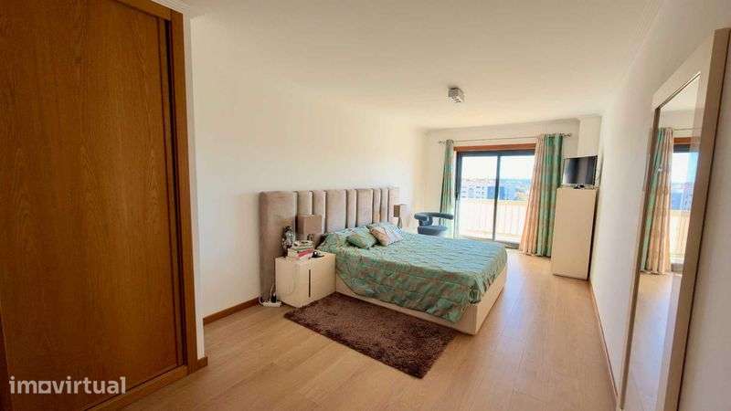 Apartamento T3 com suite, garagem box e arrumos - Grande imagem: 5/12