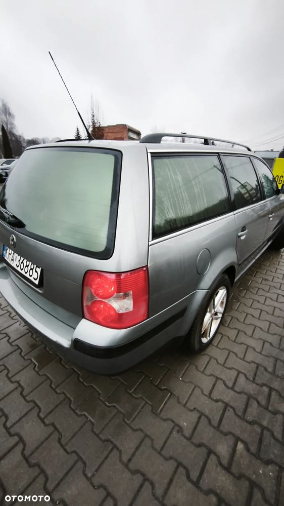 Volkswagen Passat 1.9 TDI Comfortline - 21