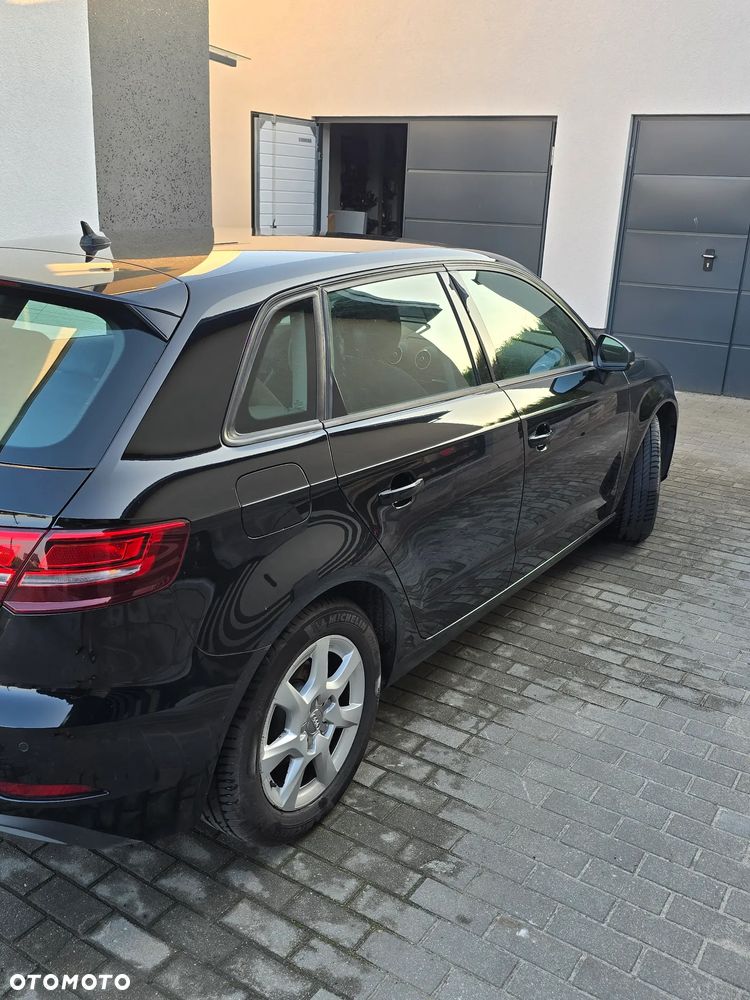 Audi A3 Sportback 2.0 TDI - 4