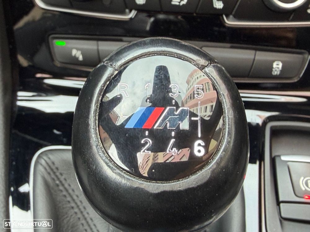 BMW 218 Gran Tourer i 7L Pack M - 40