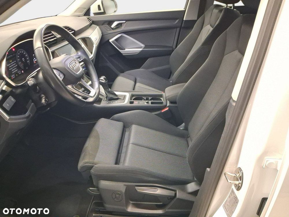 Audi Q3 - 10