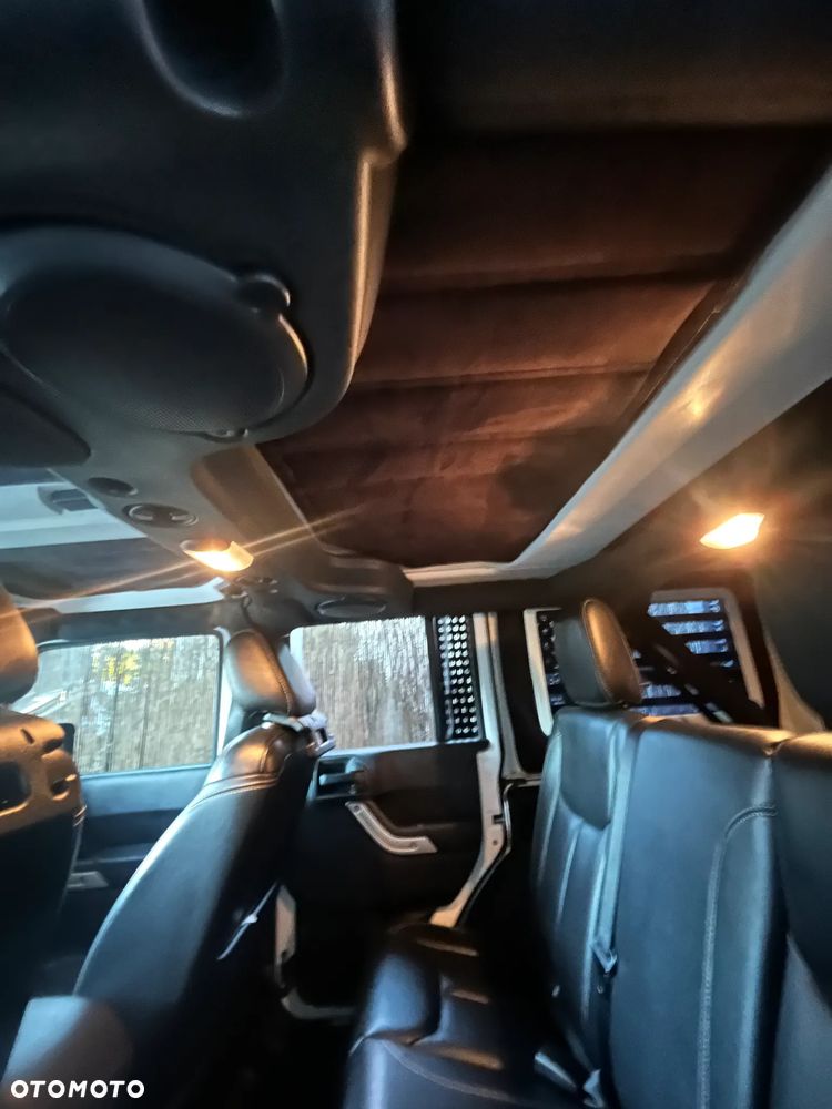 Jeep Wrangler 3.6 Unlim Sahara - 17