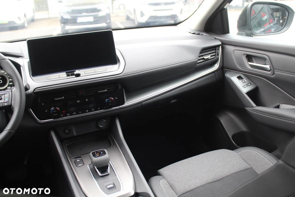 Nissan Qashqai 1.3 DIG-T MHEV N-Connecta Xtronic - 13