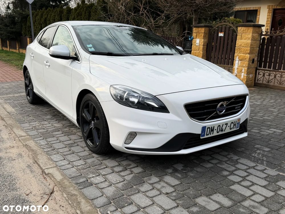 Volvo V40 D2 R Design - 20