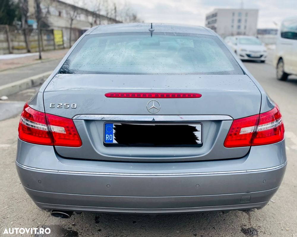 Mercedes-Benz E 250 BlueEFFICIENCY 7G-TRONIC Elegance - 5