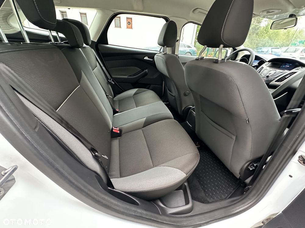Ford Focus 1.6 TDCi DPF Trend - 17