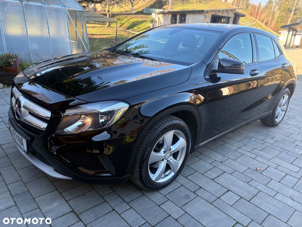 Mercedes-Benz GLA - 1