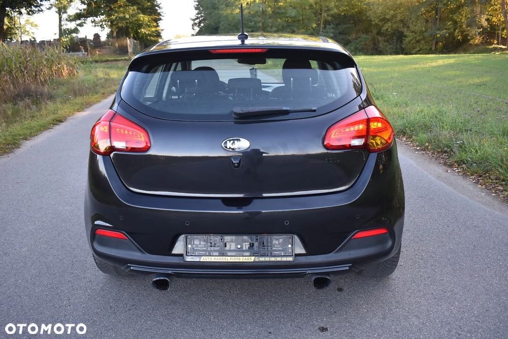 Hyundai i30 1.6 GDI Premium - 14