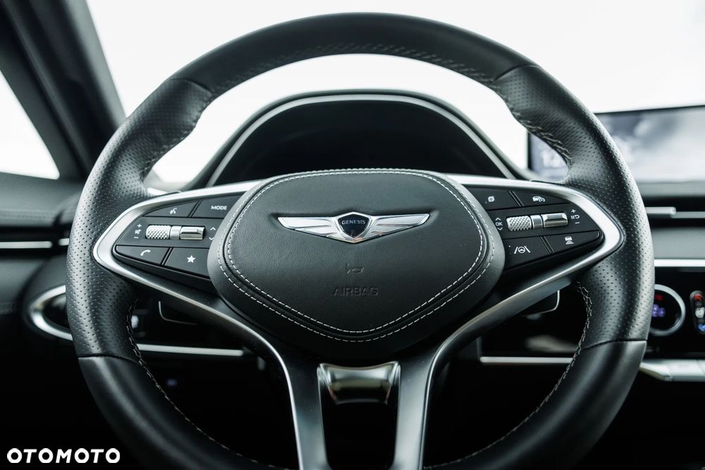 Genesis GV70 2.2 AWD AT8 Luxury Line - 24