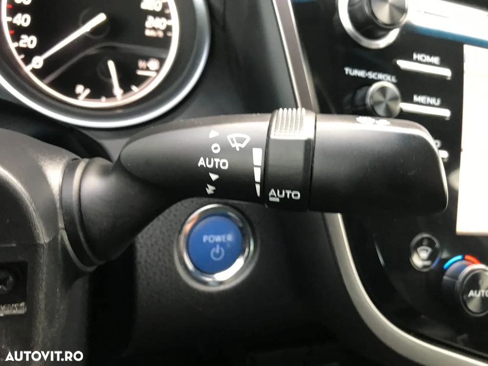 Toyota Camry 2.5 Hybrid Dynamic - 22