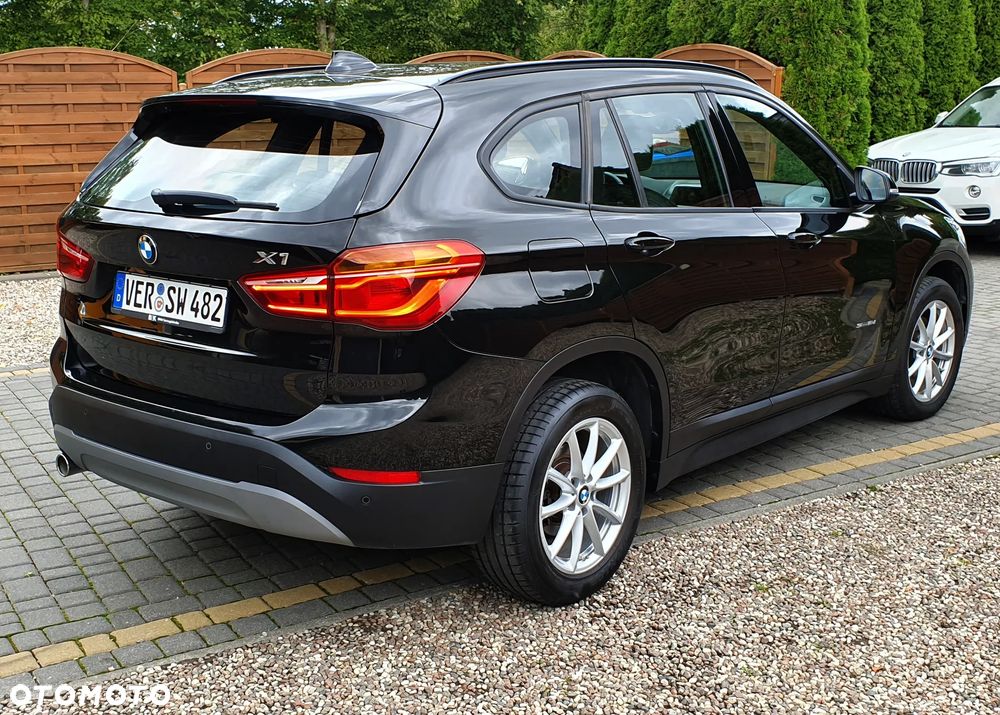 BMW X1 sDrive18d Sport Line - 9