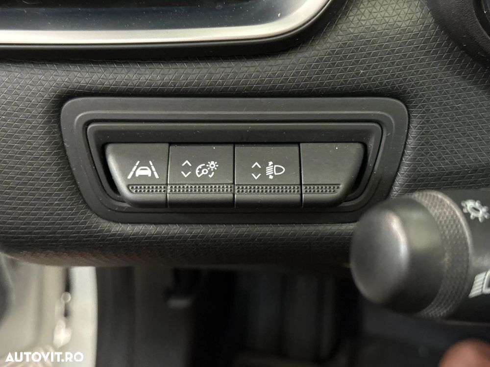 Renault Clio - 16