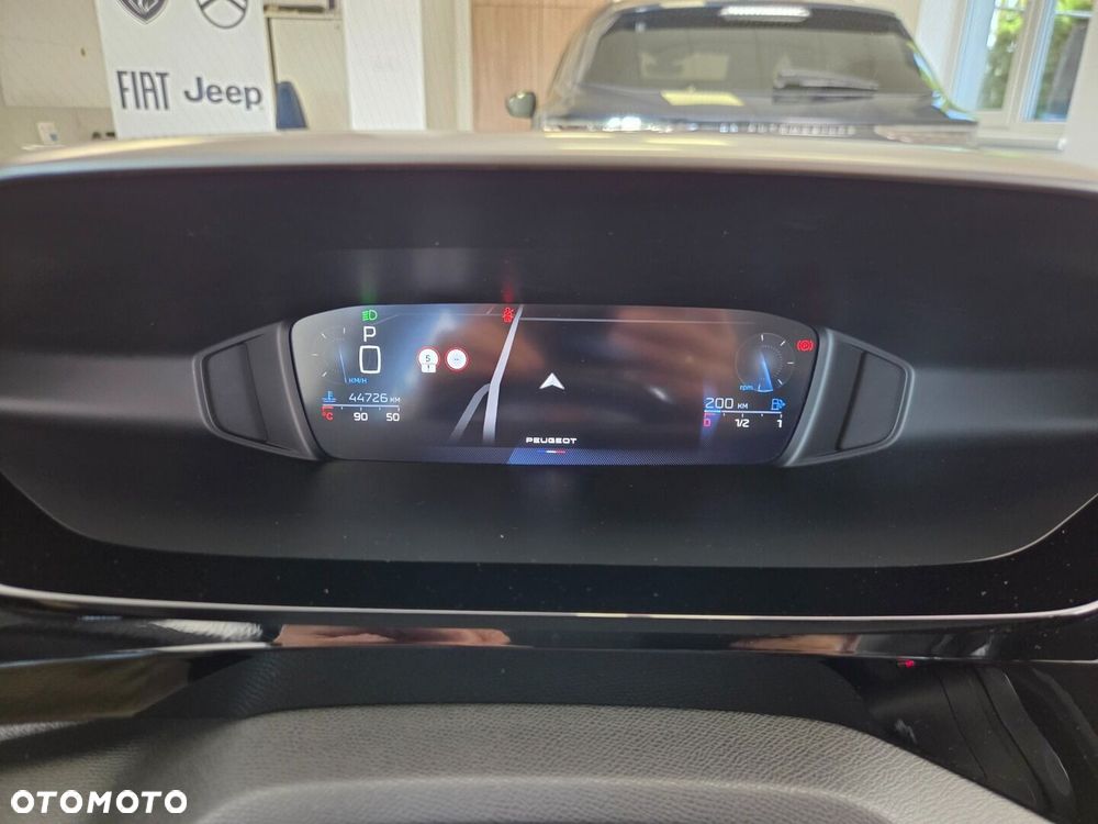 Peugeot 308 1.5 BlueHDi Allure S&S EAT8 - 17