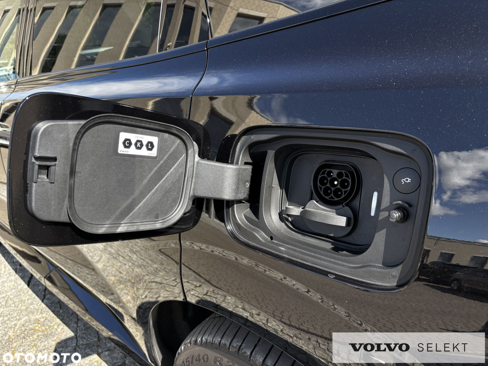 Volvo EX90 - 8