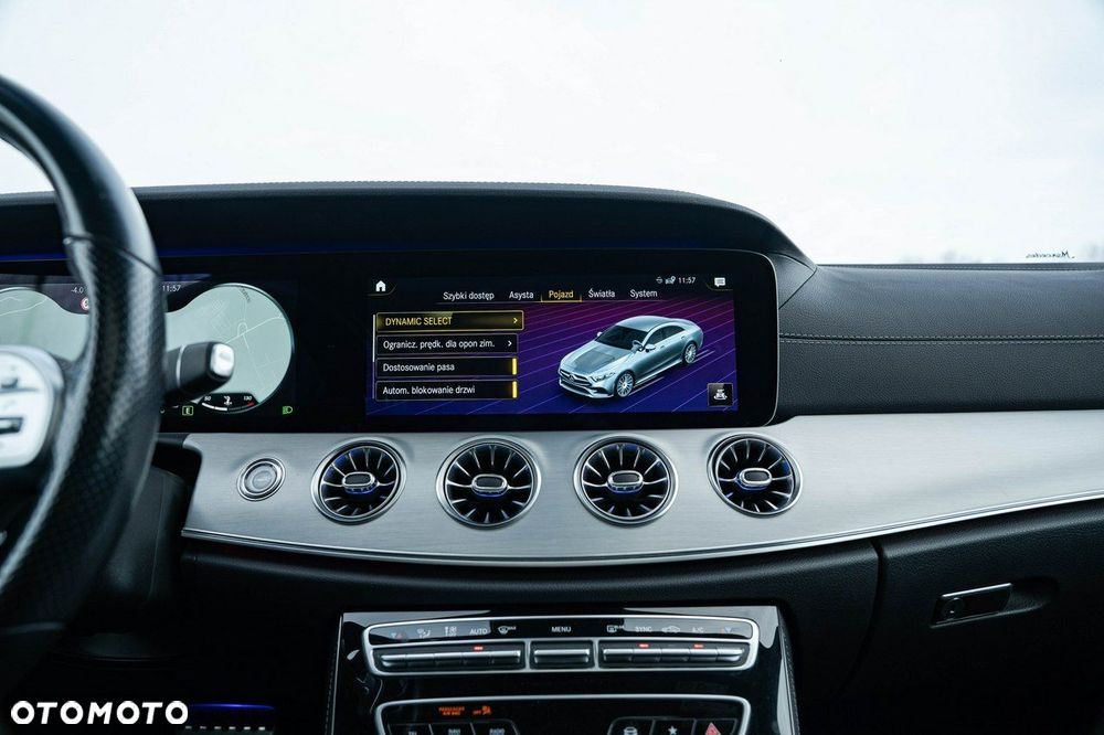 Mercedes-Benz CLS - 21