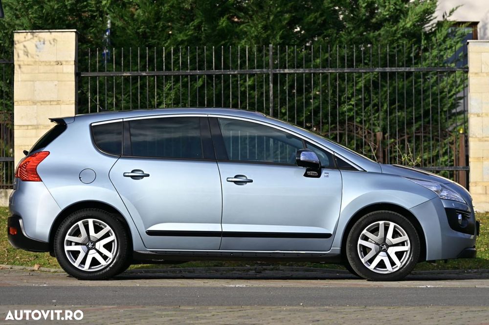 Peugeot 3008 HYbrid4 2.0 HDI FAP BMP - 8