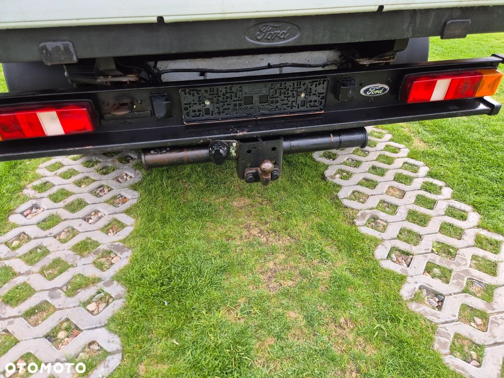 Ford Transit - 11