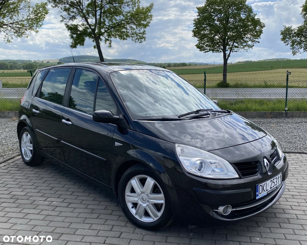 Renault Scenic - 1