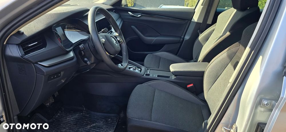 Skoda Octavia 2.0 TDI Ambition DSG - 6
