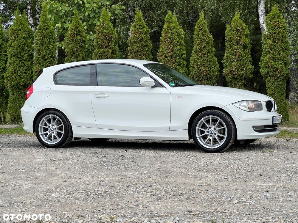 BMW Seria 1 116i - 11