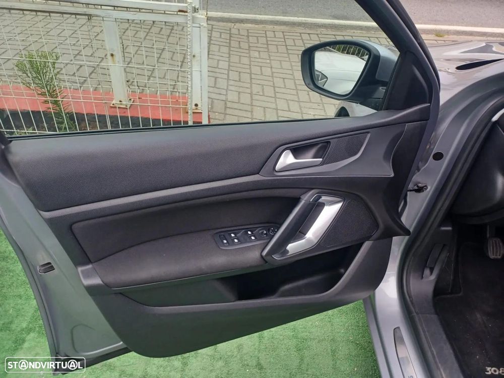 Peugeot 308 SW 1.5 BlueHDi Style - 17