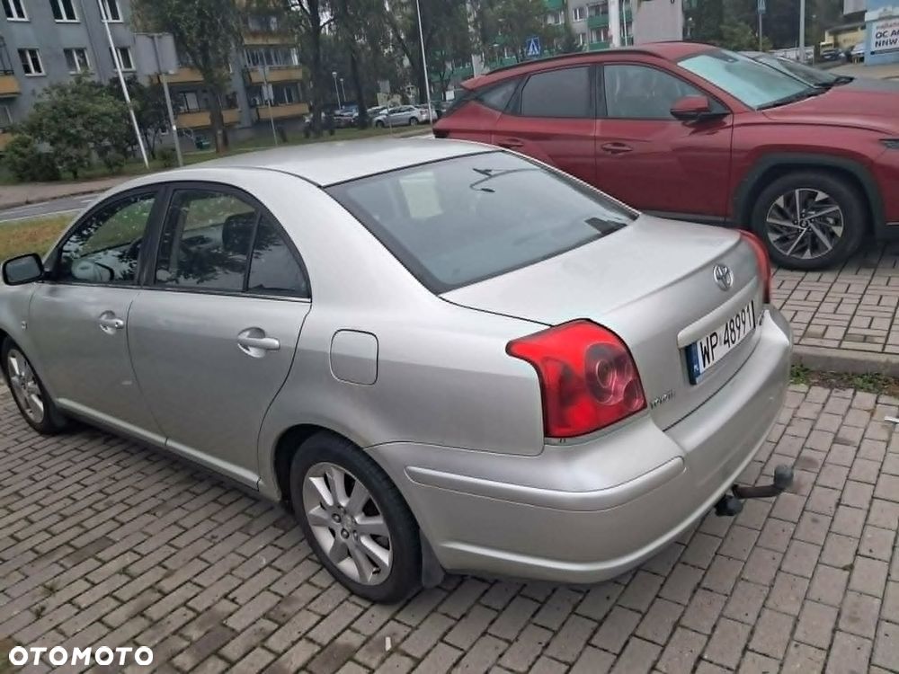 Toyota Avensis 2.0 D-4D Luna - 6