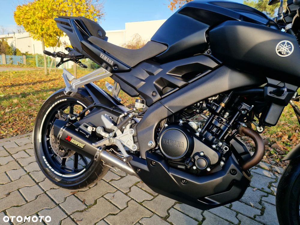 Yamaha YZF - 4