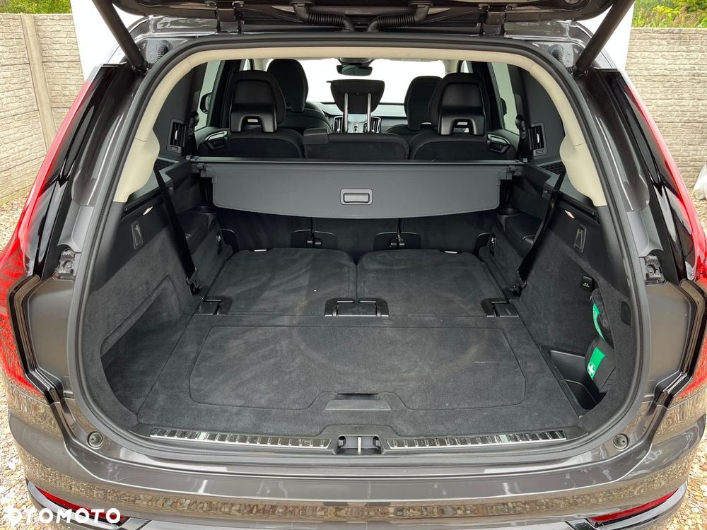 Volvo XC 90 - 31
