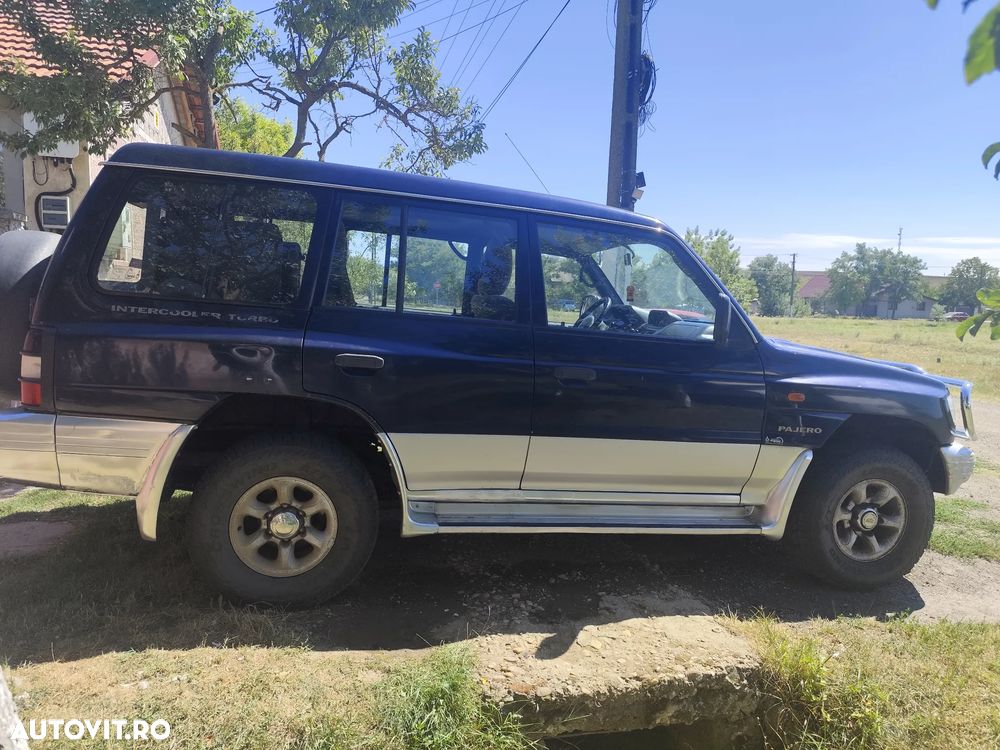 Mitsubishi Pajero - 3