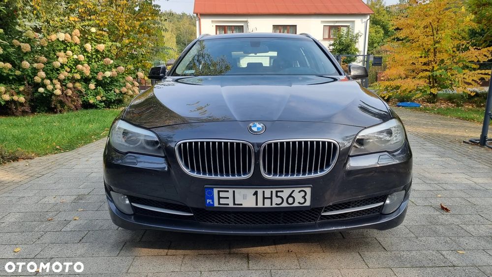 BMW Seria 5 525d - 2