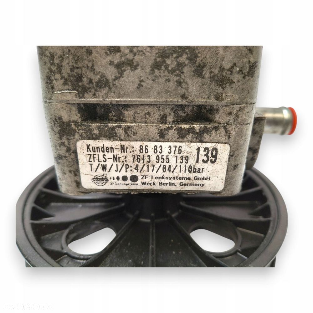POMPA WSPOMAGANIA Volvo S60 S80 V70 XC90 2.4 D5 8683376 ZF - 7
