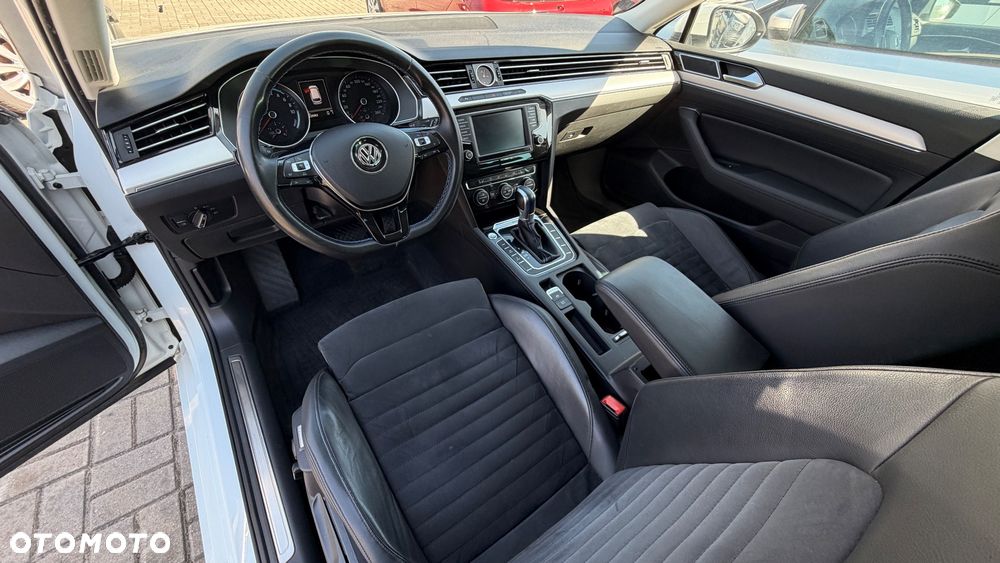 Volkswagen Passat - 7