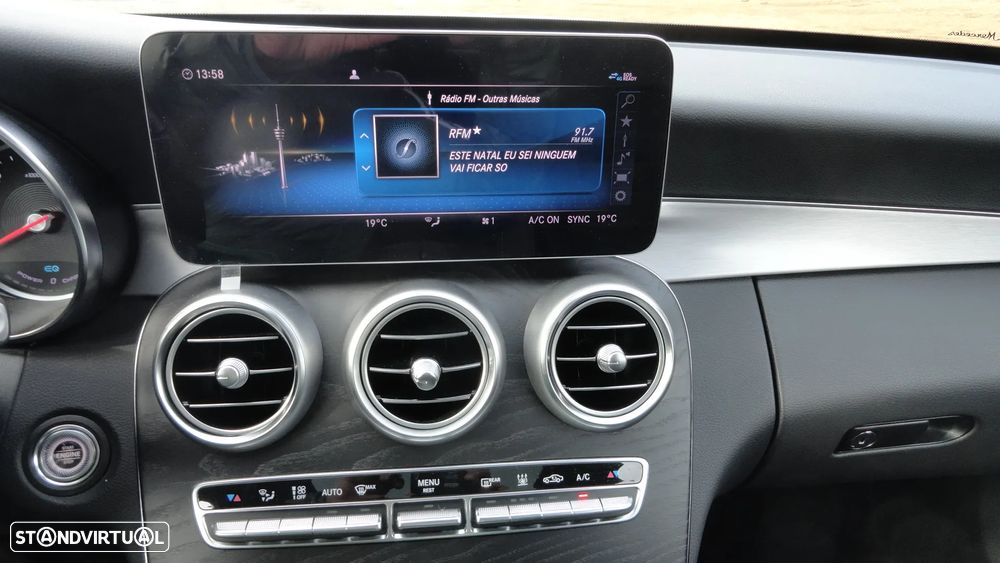 Mercedes-Benz C 300 BlueTEC Hybrid AMG Line - 13