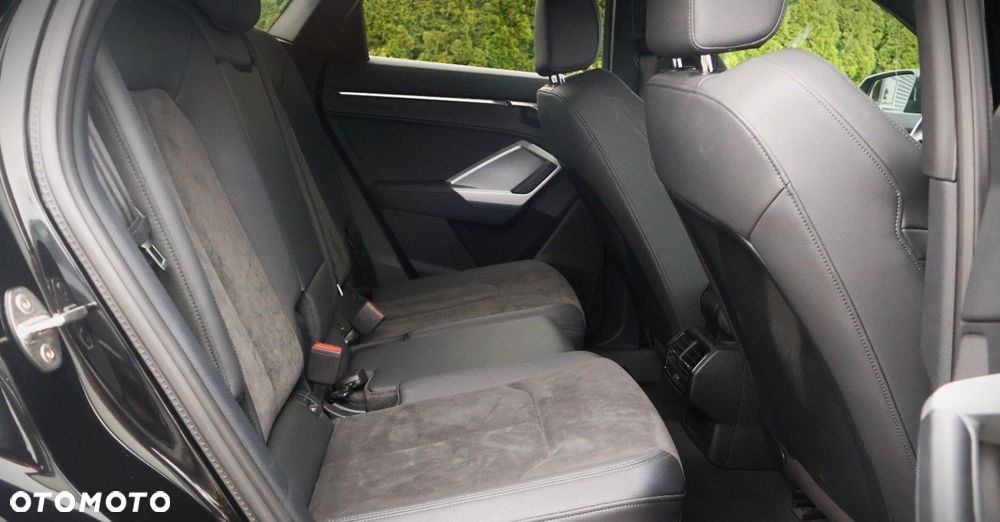 Audi Q3 Sportback - 14