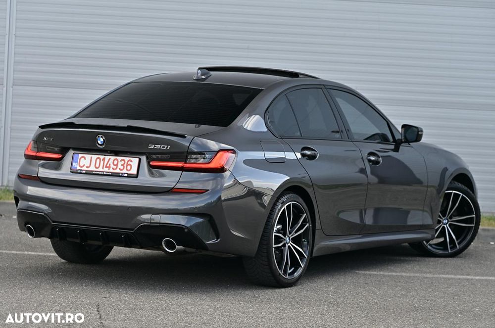 BMW Seria 3 330i xDrive Aut. M Sport - 4