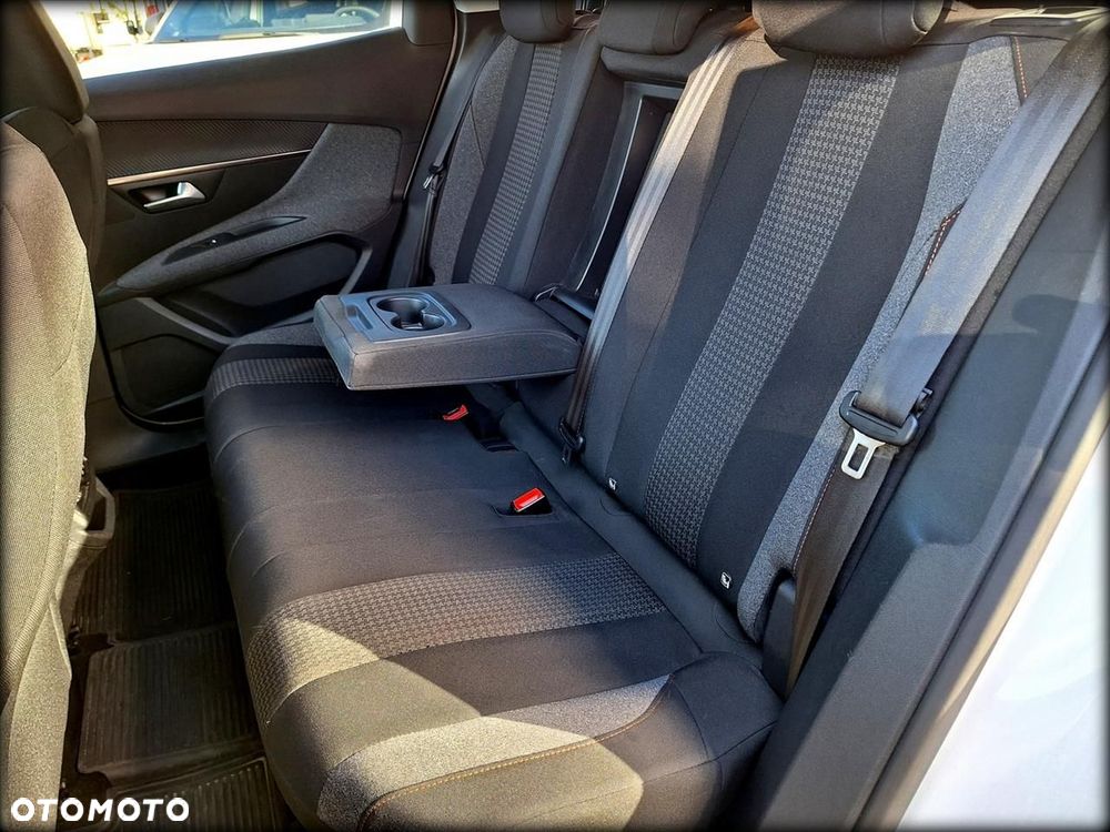 Peugeot 3008 1.2 PureTech GPF Active S&S - 5