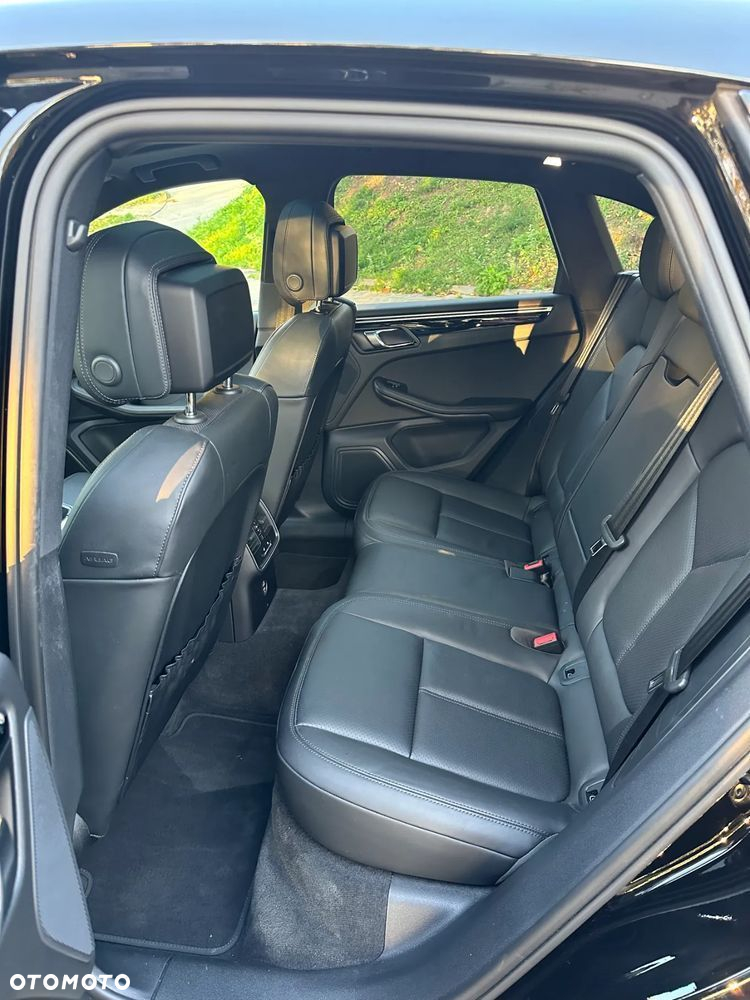 Porsche Macan Standard - 23
