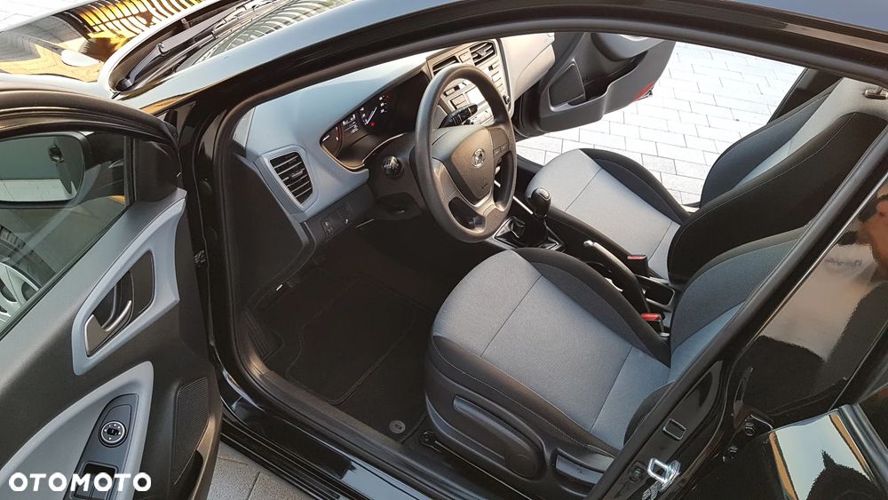 Hyundai i20 1.2 Comfort - 14