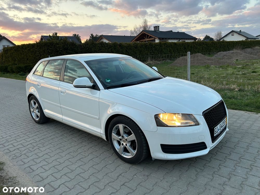 Audi A3 Sportback 2.0 TDI DPF Attraction - 2