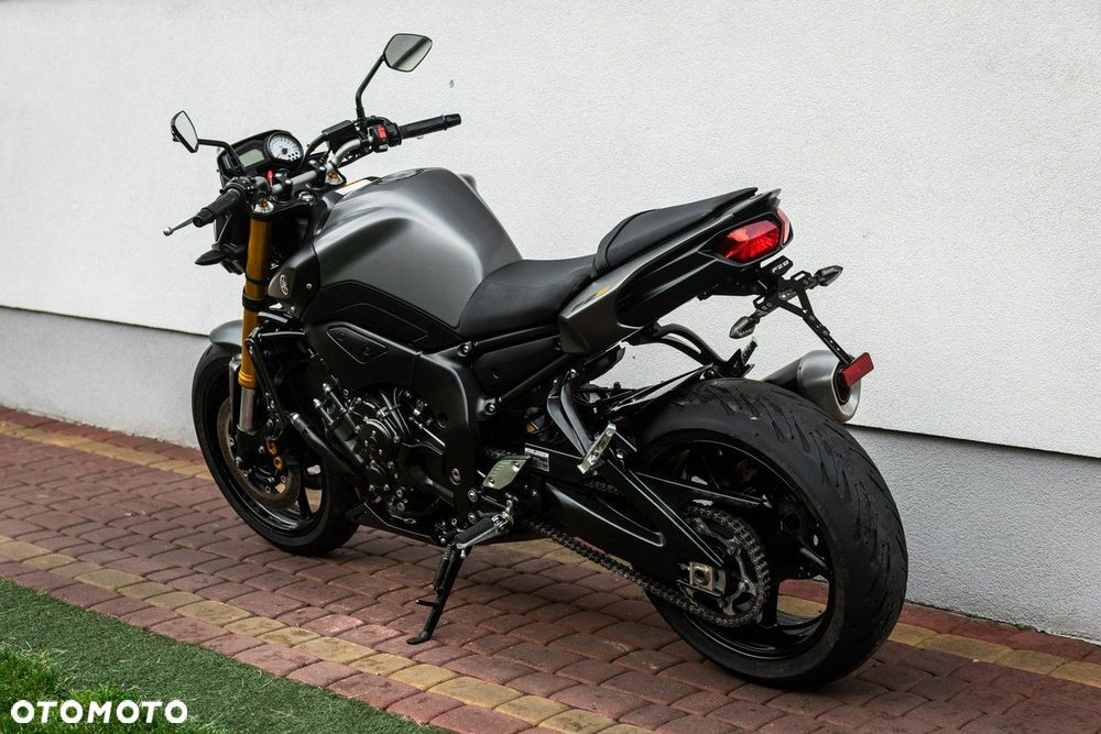 Yamaha FZ - 4