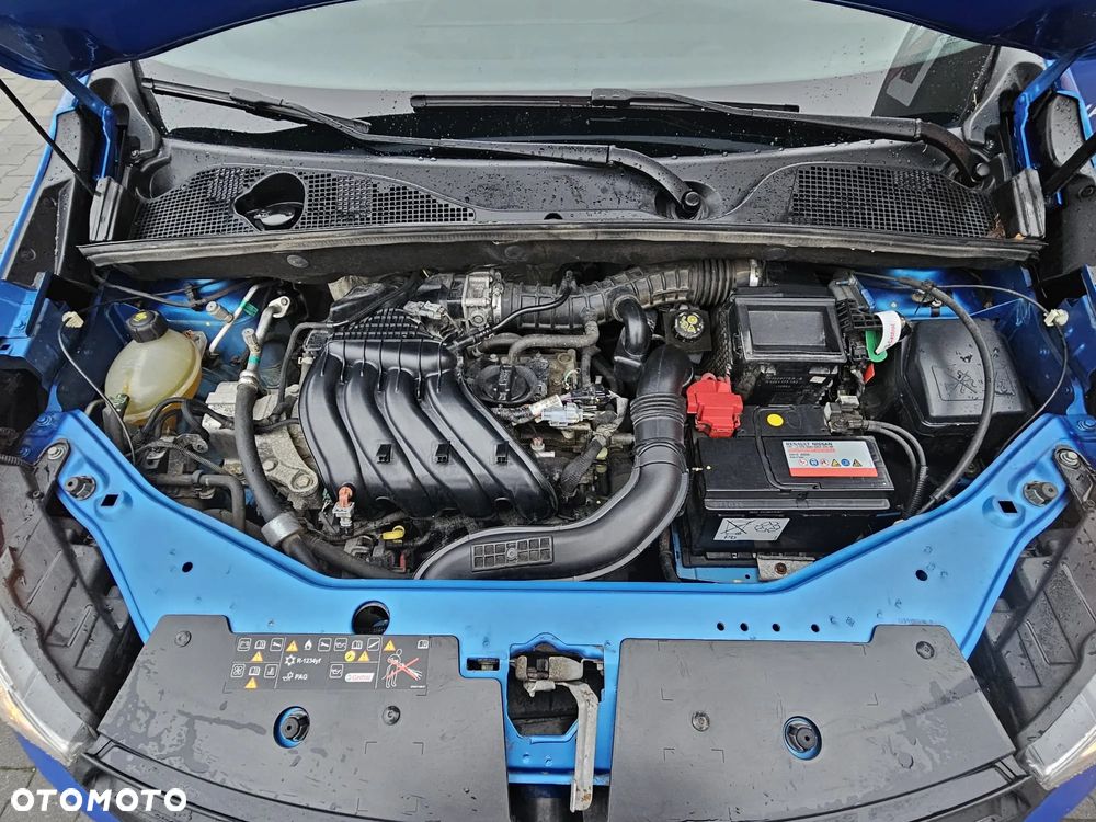 Dacia Lodgy 1.6 SCe Stepway S&S - 32