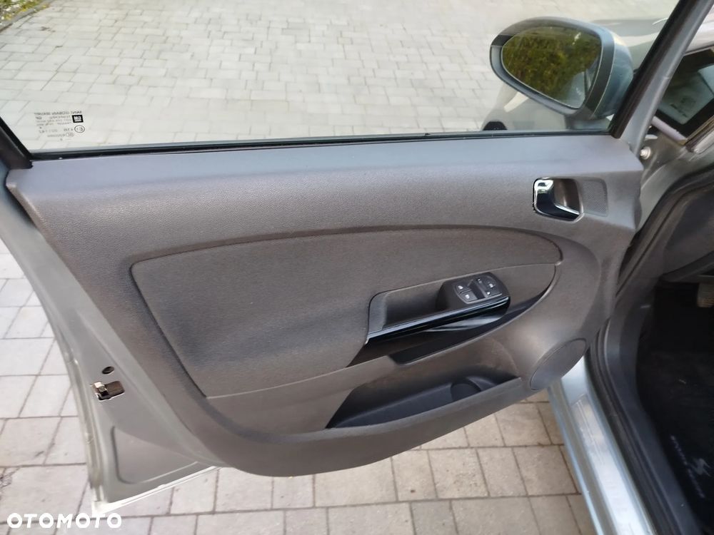 Opel Corsa 1.4 16V Edition 111 Jahre - 10