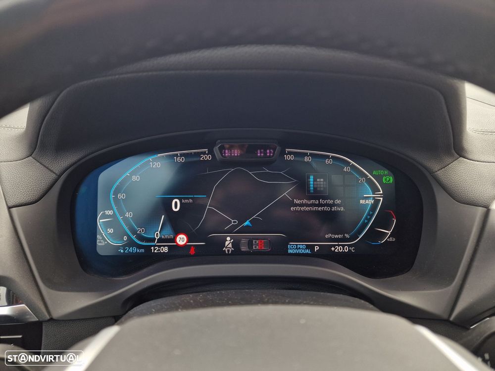 BMW iX3 Inspiring - 28