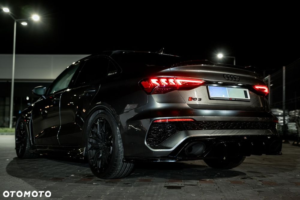 Audi RS3 Limousine TFSI Quattro S tronic - 3