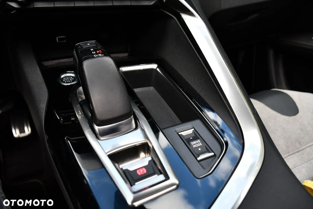 Peugeot 3008 PureTech 180 Stop & Start GPF EAT8 GT - 27