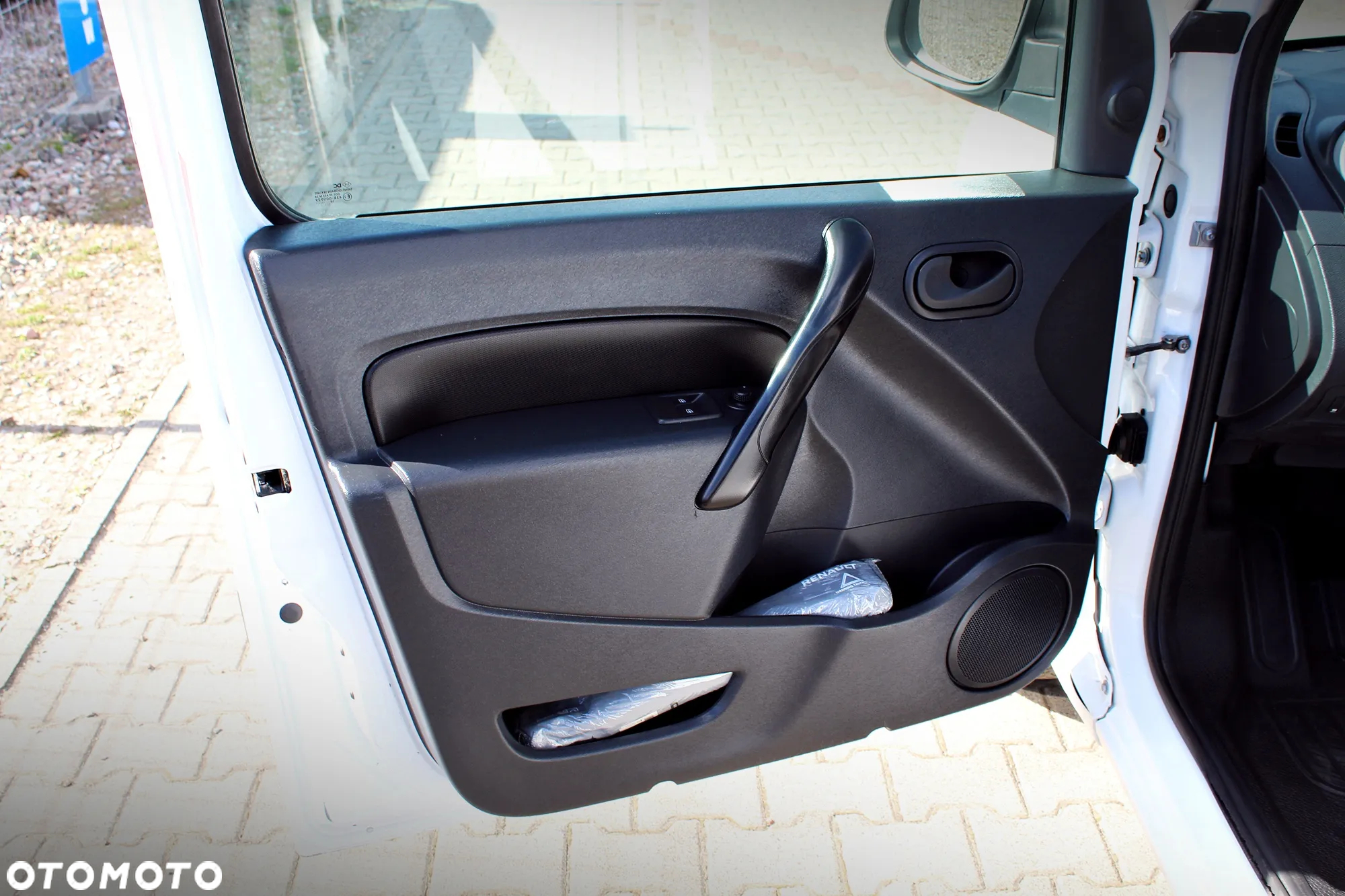 Renault Kangoo Maxi Van Furgon L2 - 24